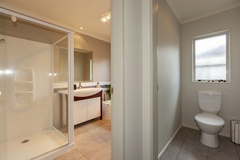 Photo of property in 37 Consort Close, Paraparaumu Beach, Paraparaumu, 5032