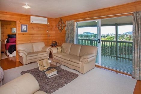 Photo of property in 127 Bruce Wallace Place, Whangamata, 3620