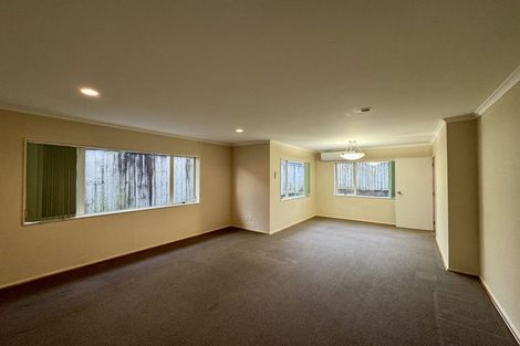 Photo of property in 24 Lissleton Drive, East Tamaki, Auckland, 2013
