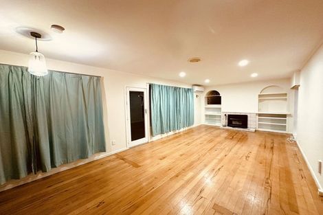 Photo of property in 29 Sycamore Drive, Sunnynook, Auckland, 0620