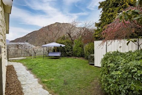 Photo of property in 4 Remarkables Crescent, Frankton, Queenstown, 9300