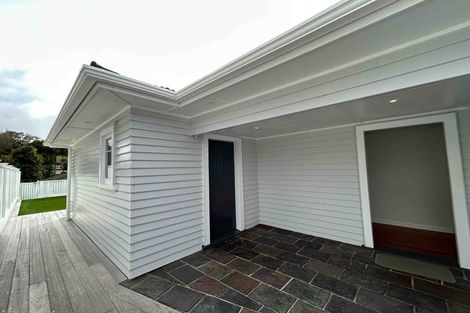 Photo of property in 1/15 Killarney Avenue, Torbay, Auckland, 0630