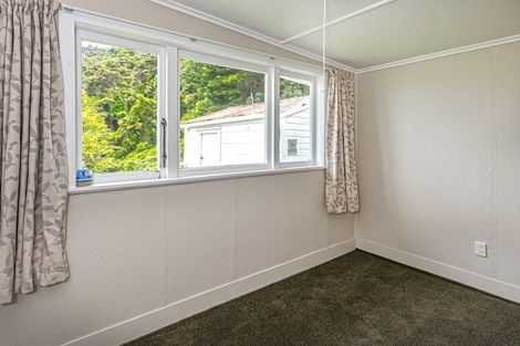 Photo of property in 9 Adams Road, Thornton Bay, Thames, 3575