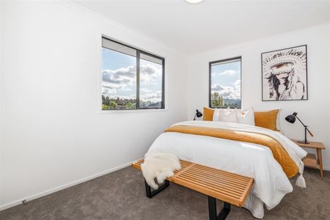 Photo of property in 5 Ashurst Lane, Greenhithe, Auckland, 0632