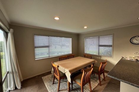 Photo of property in 2 Heuchan Lane, Wanaka, 9305