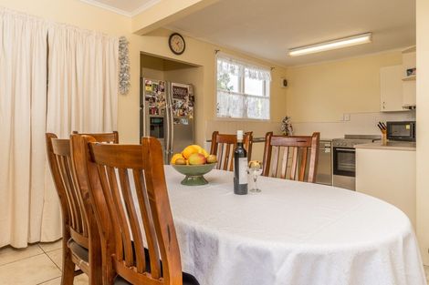 Photo of property in 32 Line Road, Glen Innes, Auckland, 1072