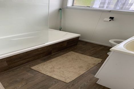 Photo of property in 26 West Coast Road, Glen Eden, Auckland, 0602