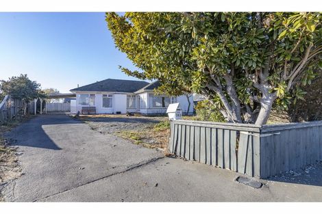 Photo of property in 262 Burwood Road, Burwood, Christchurch, 8083