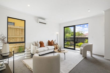 Photo of property in 33 Isabella Lane, Henderson, 0610