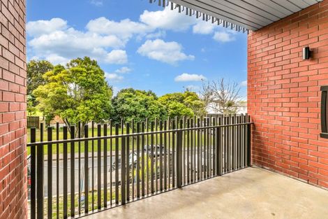 Photo of property in 101/2a Matatiki Street, Northcote, Auckland, 0627