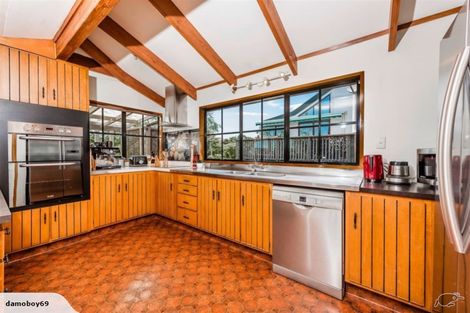 Photo of property in 1/3 Lynngate Place, Hillcrest, Auckland, 0627