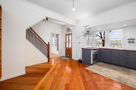 Photo of property in 13 Cunningham Terrace, Lyttelton, 8082