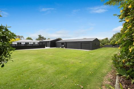 Photo of property in 526 Manutahi Road, Lepperton, New Plymouth, 4373