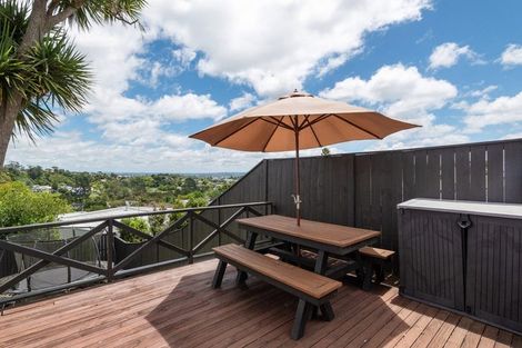 Photo of property in 1/38 Birkdale Road, Birkdale, Auckland, 0626