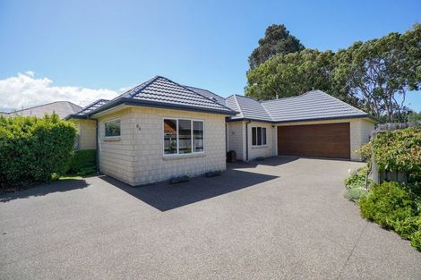 Photo of property in 64 Glenroy Park Drive, Waikiwi, Invercargill, 9810