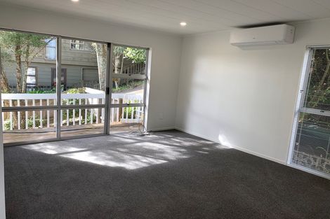 Photo of property in 1/30 Capilano Place, Glenfield, Auckland, 0629