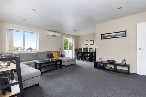 Photo of property in 26 Killygordon Place, Massey, Auckland, 0614