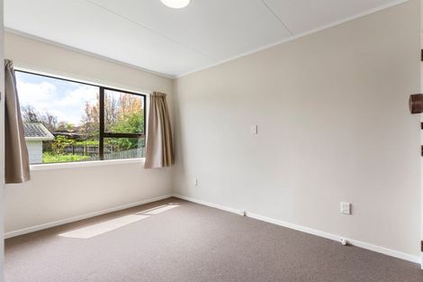 Photo of property in 18 Reinga Place, Massey, Auckland, 0614