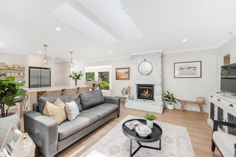 Photo of property in 18 Ara-kotinga, Whitford, Manurewa, 2576