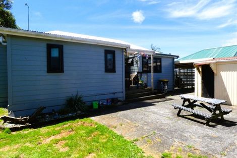 Photo of property in 58 Brougham Street, Westport, 7825