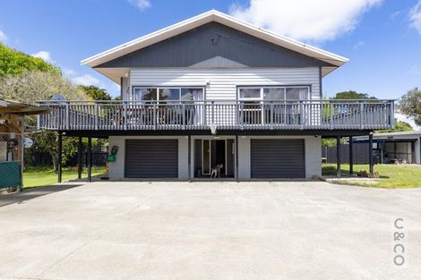 Photo of property in 24 Waikoukou Valley Road, Waimauku, 0812