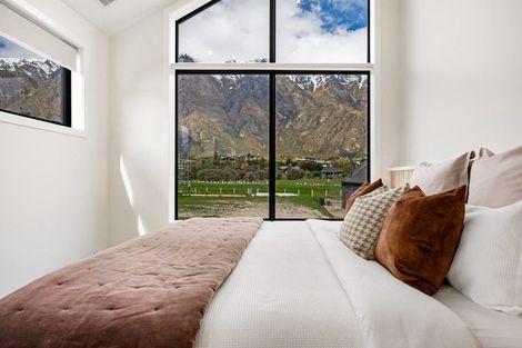 Photo of property in 4 Taurus Lane, Jacks Point, 9371