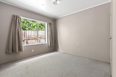 Photo of property in 14 Mili Way, Ranui, Auckland, 0612