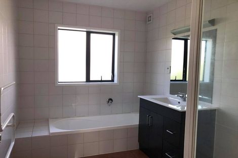 Photo of property in 2/13 Havelock Avenue, Forrest Hill, Auckland, 0620