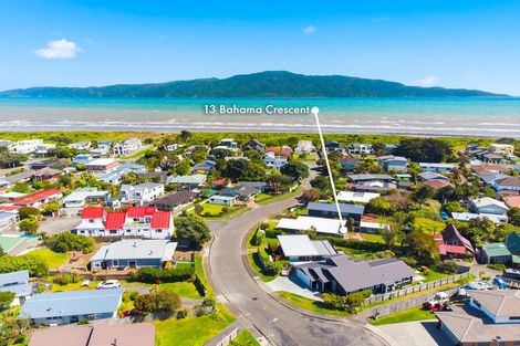 Photo of property in 13 Bahama Crescent, Paraparaumu Beach, Paraparaumu, 5032