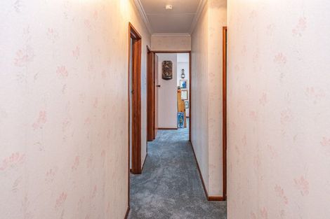 Photo of property in 69 Exeter Crescent, Springvale, Whanganui, 4501