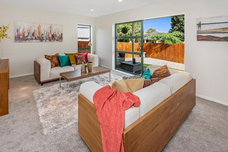 Photo of property in 1/23 Solana Court, Botany Downs, Auckland, 2010