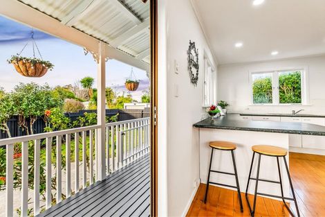 Photo of property in 2/37 Mildmay Road, Henderson, Auckland, 0610