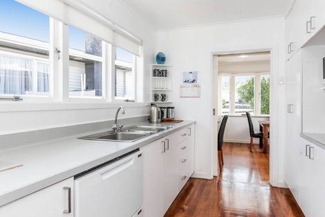Photo of property in 11 Dickey Street, New Windsor, Auckland, 0600