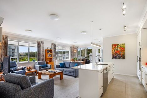 Photo of property in 112 Panorama Heights, Orewa, 0931