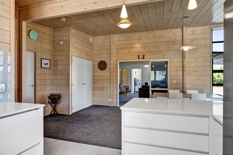 Photo of property in 11 Highfield Place, Highlands Park, New Plymouth, 4312