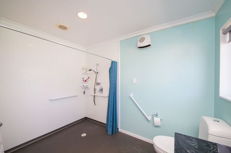 Photo of property in 5 Carter Crescent, Awapuni, Palmerston North, 4412