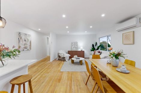 Photo of property in 74 Waimumu Road, Massey, Auckland, 0614