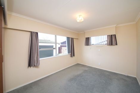 Photo of property in 5 Carter Crescent, Awapuni, Palmerston North, 4412