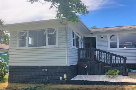 Photo of property in 3 Beatty Avenue, Manurewa, Auckland, 2102