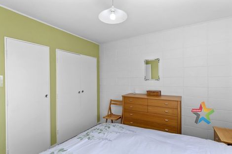 Photo of property in 2/1 Mana Street, Vogeltown, Wellington, 6021