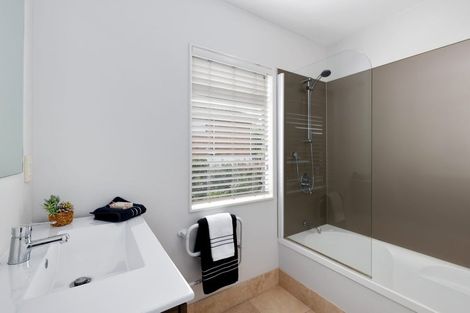 Photo of property in Habitat Apartments, 1/31 Byron Avenue, Takapuna, Auckland, 0622