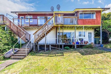 Photo of property in 2/18 Fowler Street, Northcote, Auckland, 0627