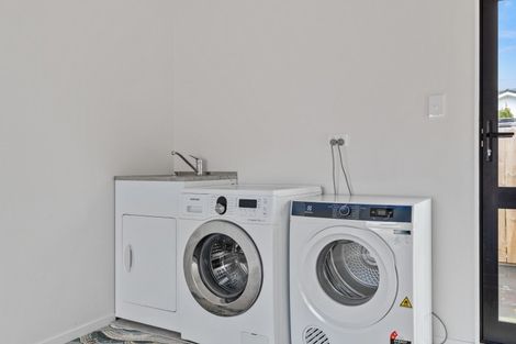 Photo of property in 2/84 Comries Road, Chartwell, Hamilton, 3210