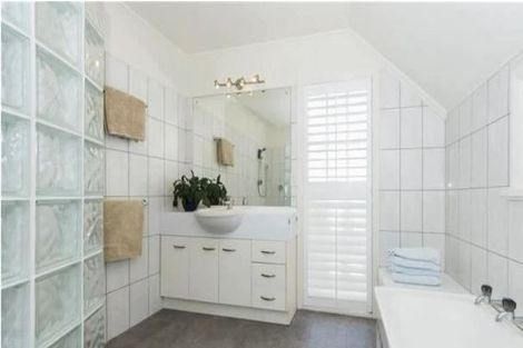 Photo of property in 110 Walker Road, Opaheke, Papakura, 2584