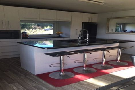 Photo of property in 6 Paparoa Station Road, Paparoa, 0571