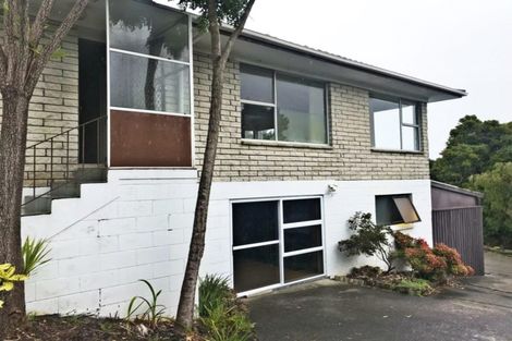 Photo of property in 2/81 Arran Road, Browns Bay, Auckland, 0630
