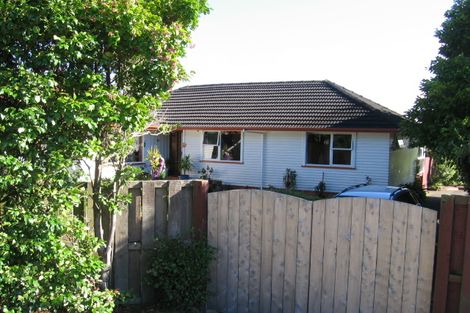 Photo of property in 1/462 East Coast Road, Windsor Park, Auckland, 0630