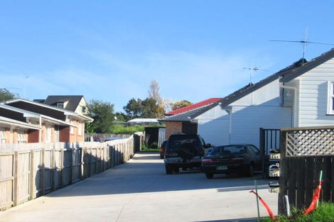 Photo of property in 2/42 Swaffield Road, Papatoetoe, Auckland, 2025