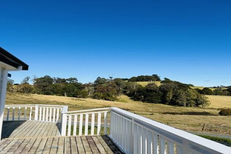 Photo of property in 184 Paparoa Station Road, Paparoa, 0571