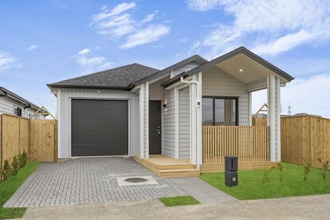 Photo of property in 25 Hupana Road, Karaka, 2113